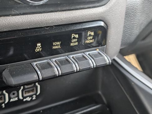 Used 2022 RAM 1500 Big Horn RWD image 22
