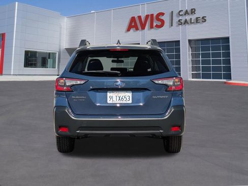 Used 2025 Subaru Outback Premium image 7