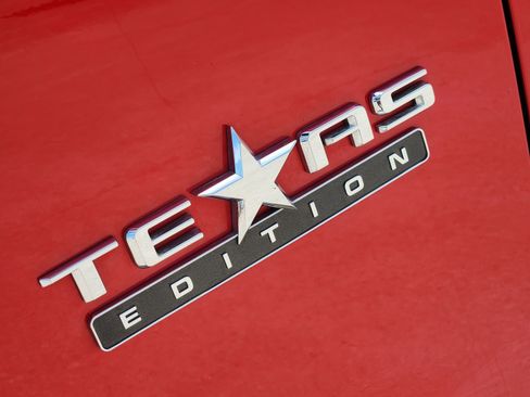 Used 2021 Chevrolet Silverado 1500 LT RWD image 13