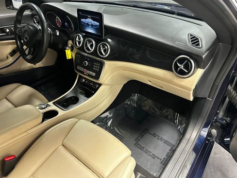 Used 2018 Mercedes-Benz CLA 250 4MATIC image 21