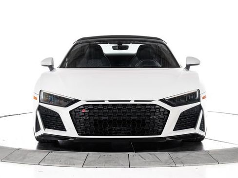 Used 2023 Audi R8 V10 performance RWD image 8
