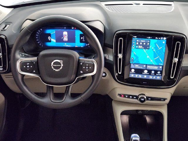Certified 2026 Volvo XC40 B5 Plus w/ Protection Package Premier AWD/4WD image 27