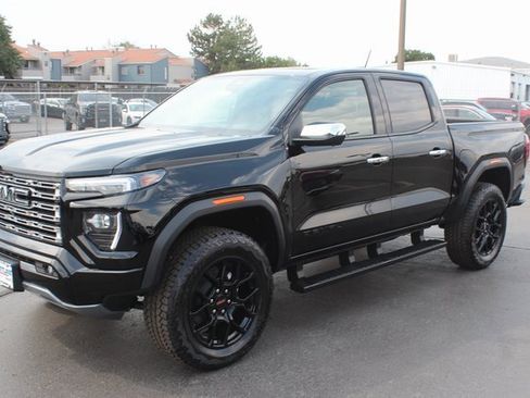 New 2026 GMC Canyon Denali w/ LPO, Denali Black Edition image 11