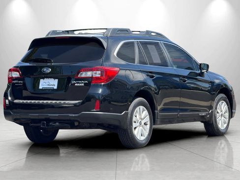 Used 2015 Subaru Outback 2.5i Premium AWD/4WD image 2