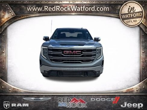 Used 2025 GMC Sierra 1500 SLT image 4