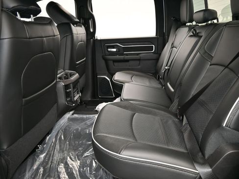 New 2026 RAM 2500 Laramie w/ Night Edition image 30