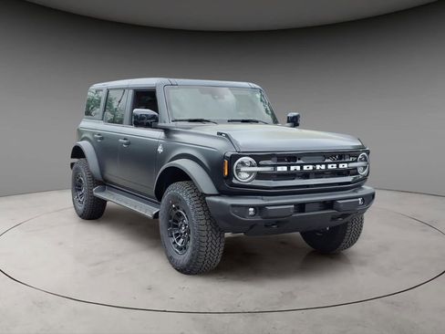 New 2026 Ford Bronco Outer Banks AWD/4WD image 14