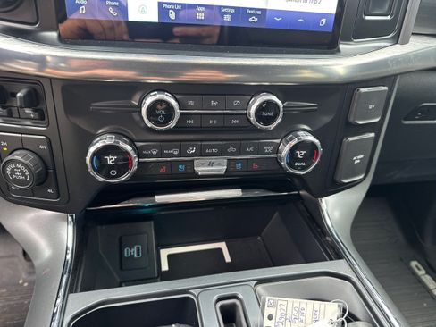 Used 2021 Ford F150 Lariat AWD/4WD image 32