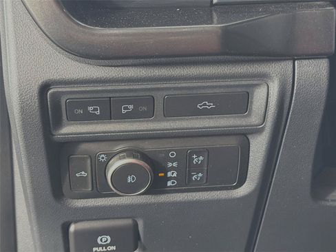 Used 2022 Ford F150 XLT w/ Equipment Group 302A High AWD/4WD image 17