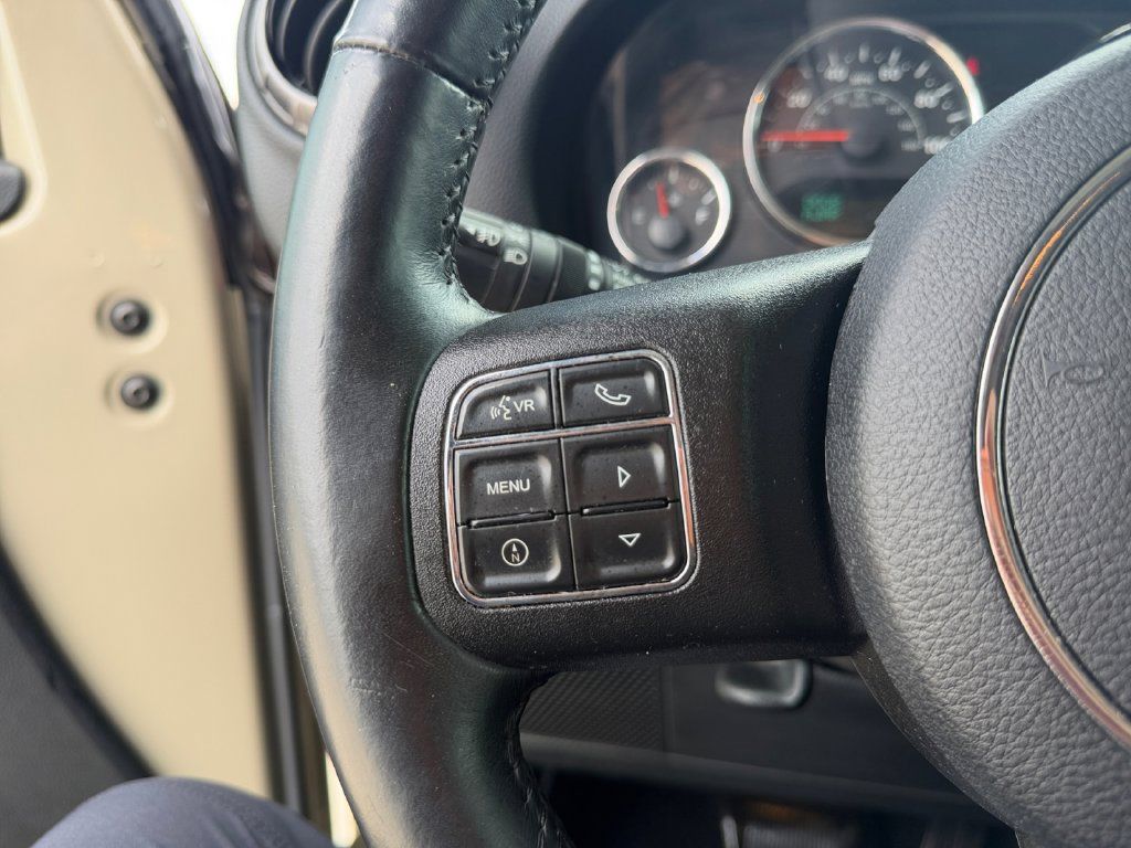 Used 2018 Jeep Wrangler Unlimited Sport S AWD/4WD image 22