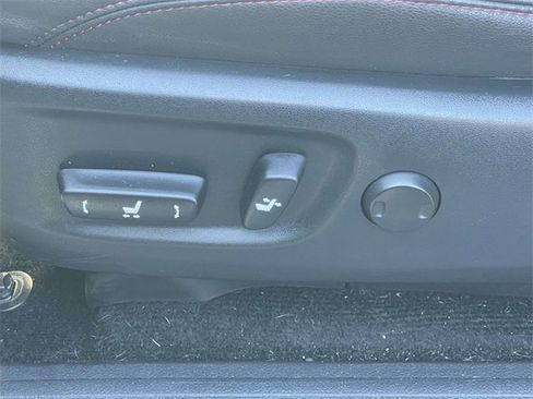 Used 2022 Toyota 4Runner TRD Off-Road Premium image 12