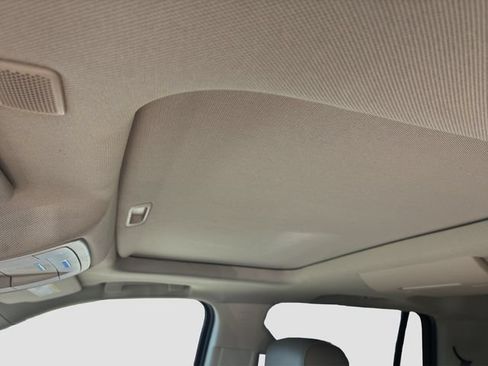Used 2019 Chevrolet Tahoe LT AWD/4WD image 13