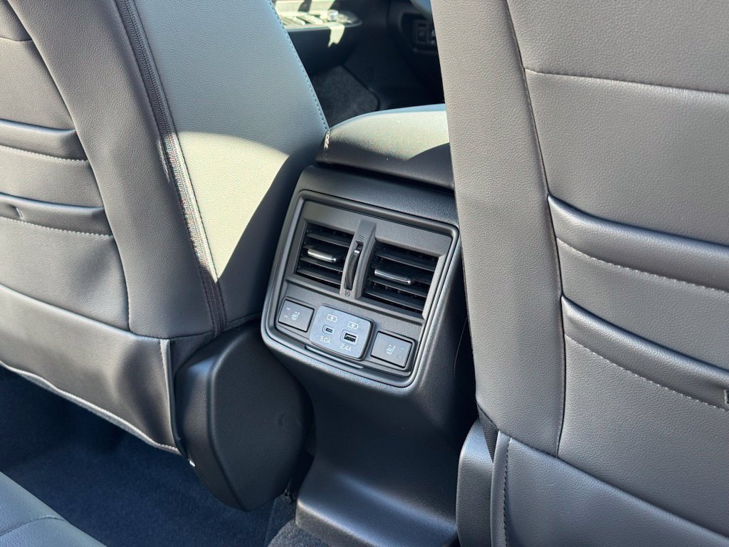 New 2026 Subaru Outback Touring XT AWD/4WD image 19
