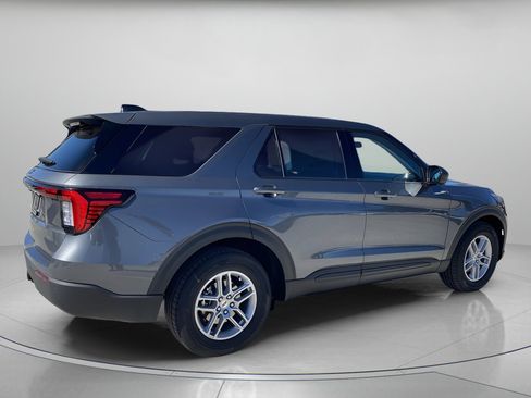 New 2026 Ford Explorer Active image 3
