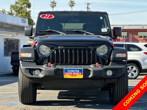 Used 2021 Jeep Wrangler Unlimited Sport image 9