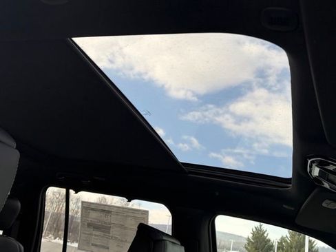 New 2026 Jeep Grand Wagoneer Summit image 29