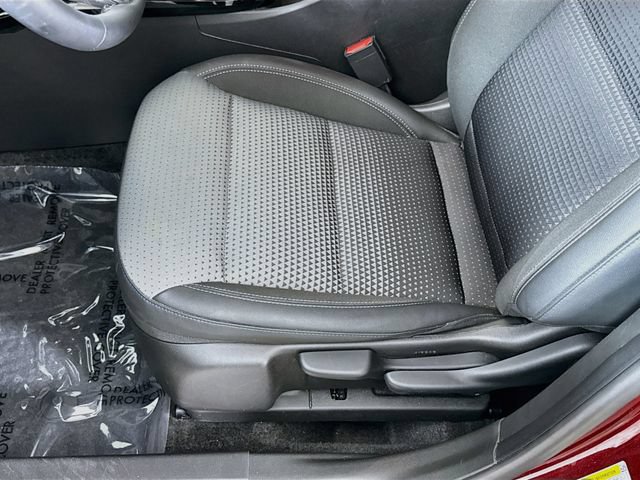 Used 2025 Chevrolet Trax LT w/ LT Convenience Package FWD image 19