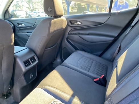 Used 2023 Chevrolet Equinox LT image 33