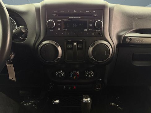 Used 2017 Jeep Wrangler Sport w/ Quick Order Package 24S AWD/4WD image 27