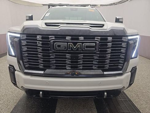 Used 2024 GMC Sierra 2500 Denali Ultimate w/ LPO, GMC Protection Package AWD/4WD image 2