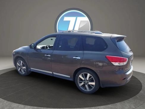 Used 2015 Nissan Pathfinder Platinum FWD image 6