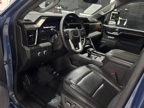 Used 2025 GMC Sierra 1500 Denali w/ Denali Reserve Package AWD/4WD image 10