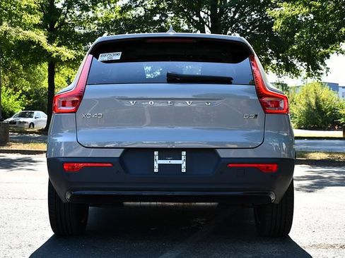 Used 2026 Volvo XC40 B5 Plus AWD/4WD image 6