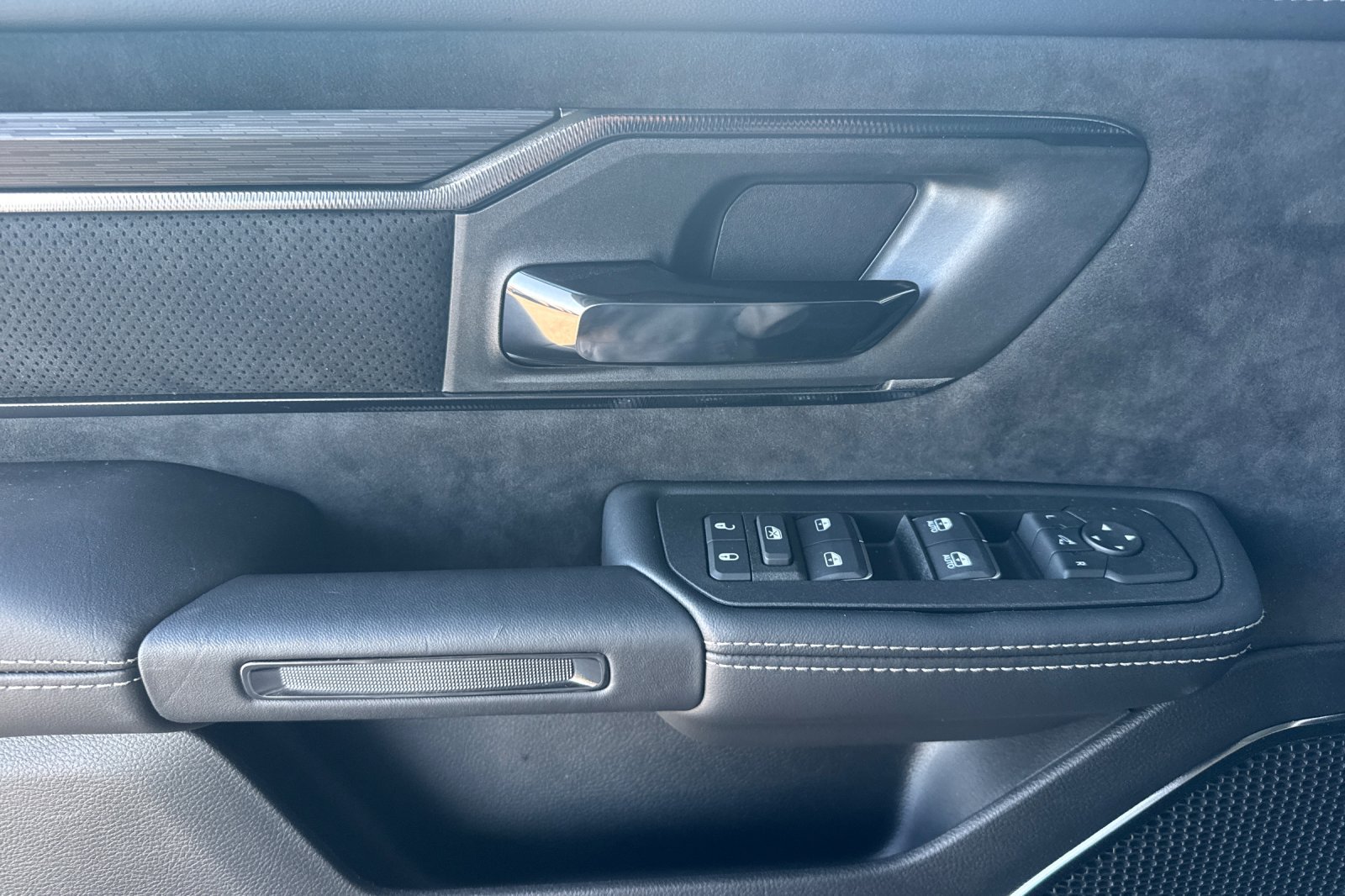 New 2026 RAM 1500 RHO AWD/4WD image 10