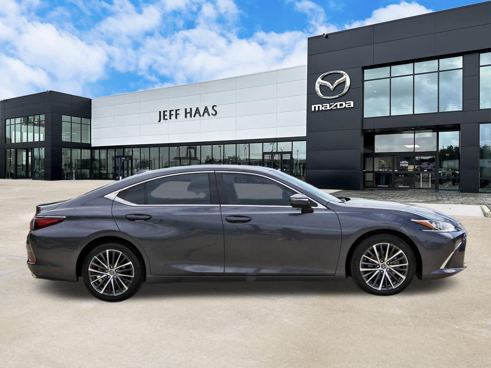 Used 2022 Lexus ES 350 w/ Premium Package FWD image 5