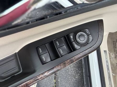 Used 2023 GMC Acadia Denali AWD/4WD image 14
