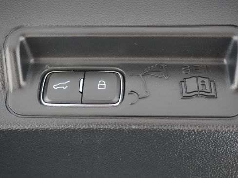 Used 2020 Ford Explorer ST w/ Premium Technology Package AWD/4WD image 31