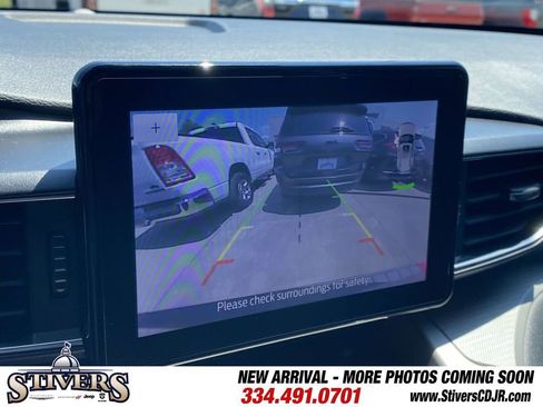 Used 2021 Ford Explorer XLT w/ Equipment Group 202A RWD image 28