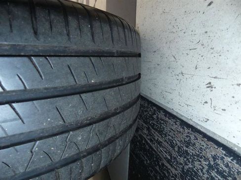 Used 2021 Tesla Model Y Long Range image 32