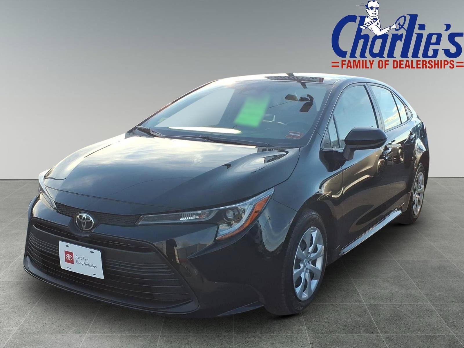 Certified 2023 Toyota Corolla LE FWD image 1