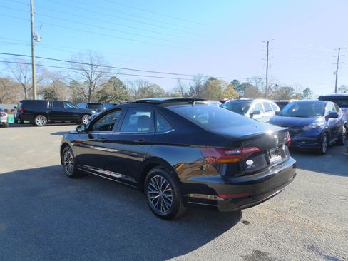 Used 2019 Volkswagen Jetta SEL image 8