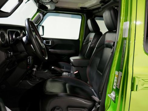 Used 2019 Jeep Wrangler Unlimited Rubicon w/ Dual Top Group image 3