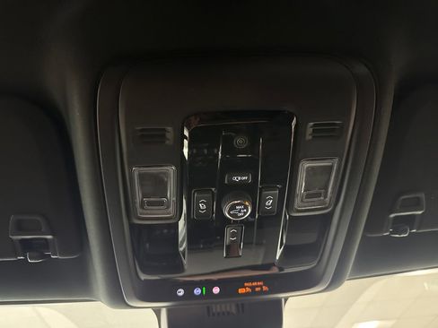 New 2026 GMC Yukon XL Denali w/ LPO, Floor Liner Package RWD image 16