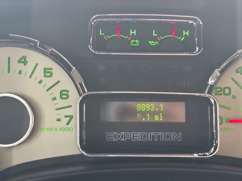 Used 2012 Ford Expedition Limited image 22