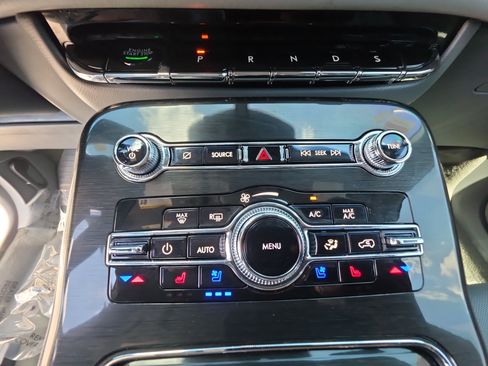 Used 2023 Lincoln Nautilus Reserve w/ Equipment Group 201A AWD/4WD image 21