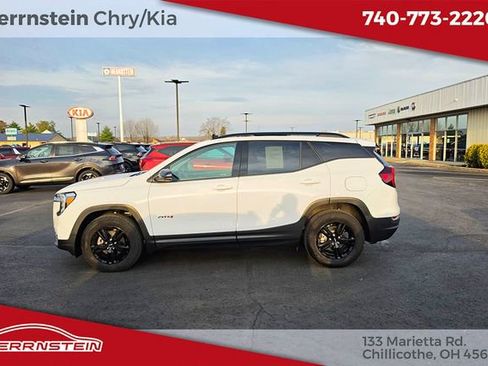 Used 2022 GMC Terrain AT4 w/ Infotainment Package II image 4