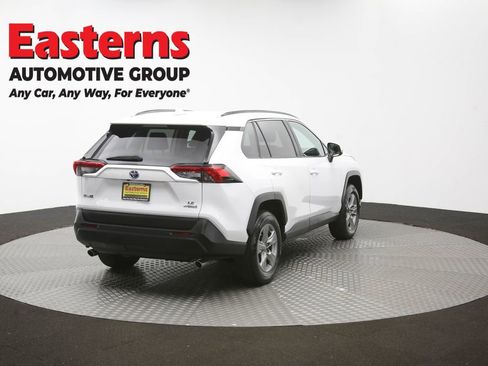 Used 2023 Toyota RAV4 LE AWD/4WD image 38
