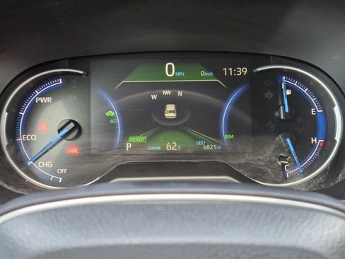 Used 2025 Toyota RAV4 XSE image 17