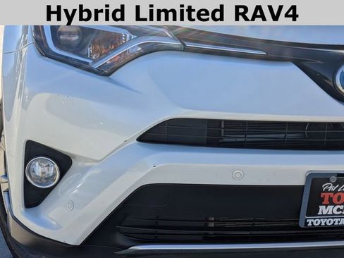 Used 2016 Toyota RAV4 Limited image 3