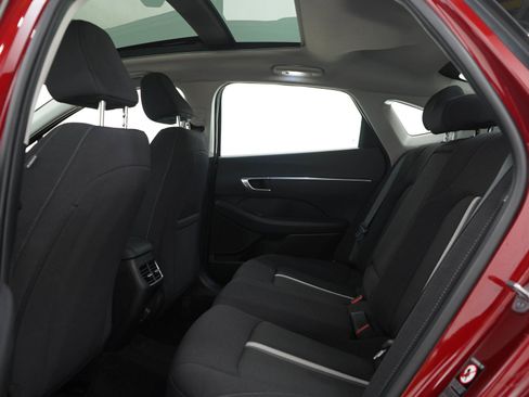 Used 2023 Hyundai Sonata SEL w/ Convenience Package FWD image 13