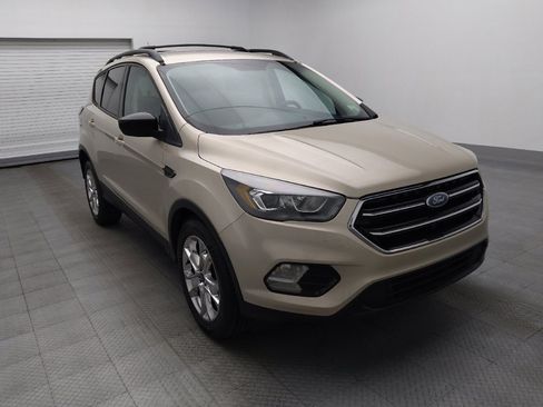Used 2017 Ford Escape SE w/ SE Sport Appearance Package image 13