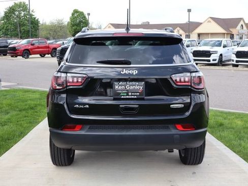 Used 2022 Jeep Compass Latitude AWD/4WD image 27