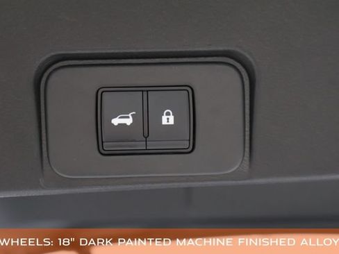 Used 2025 Nissan Rogue SV FWD image 13