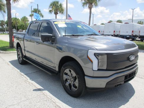 Certified 2025 Ford F150 Lightning Flash AWD/4WD image 1