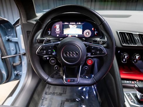 Used 2022 Audi R8 V10 w/ Premium Package RWD image 53