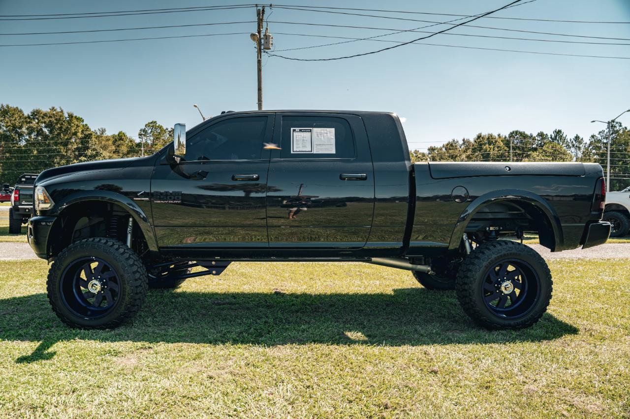 Used 2017 RAM 2500 Laramie w/ Sport Appearance Group AWD/4WD image 4